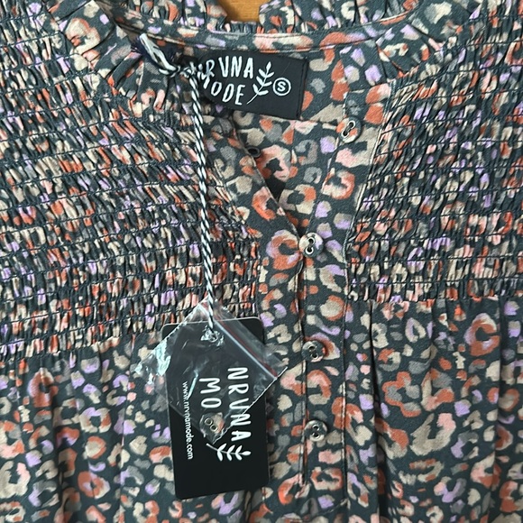 Leopard pattern new fall blouse - Picture 2 of 6